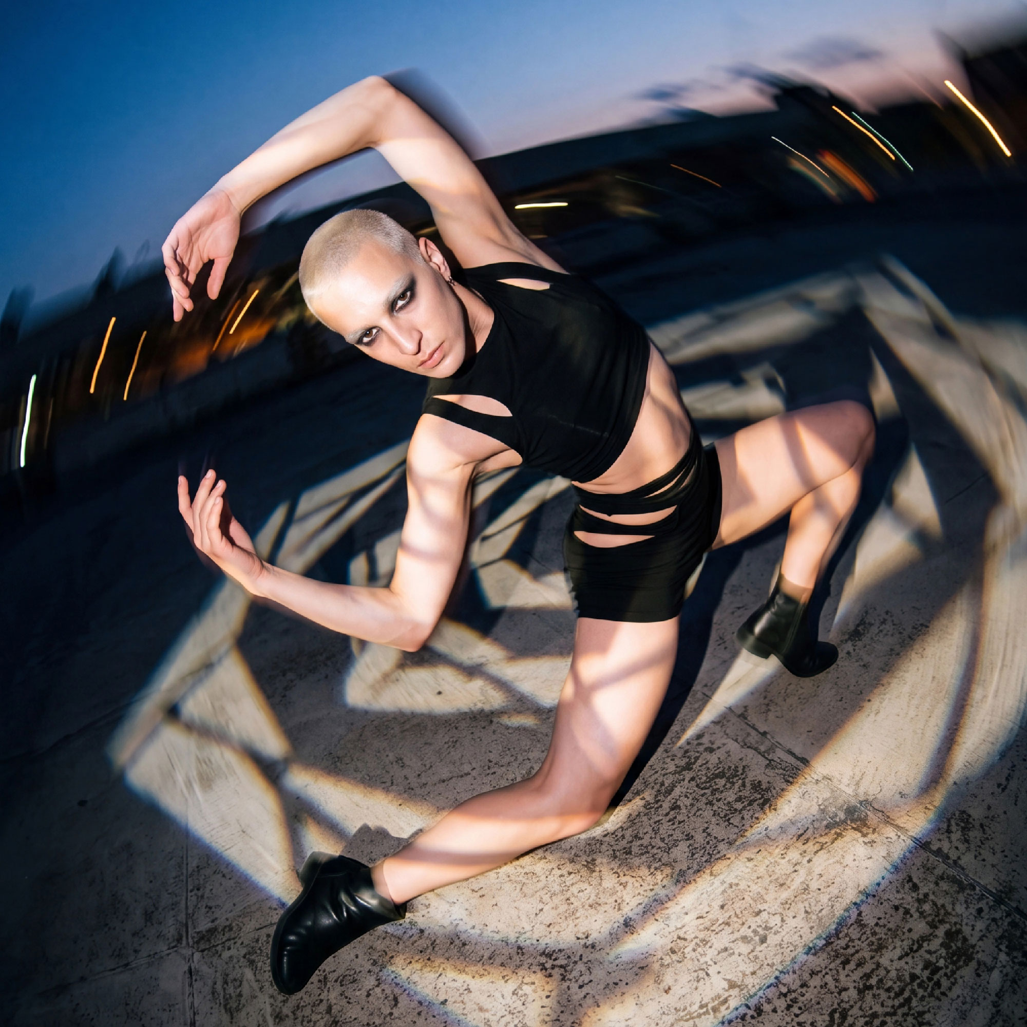 Rita Rahimi in a movement-based photographic composition
